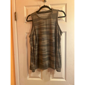 Women's SOCIALITE Camo Cold Shoulder Tank Top M Green Brown